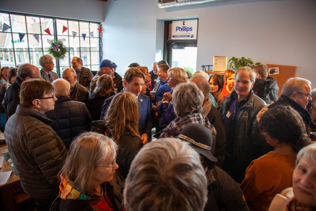 Dean at the Campaign Coffeehouse